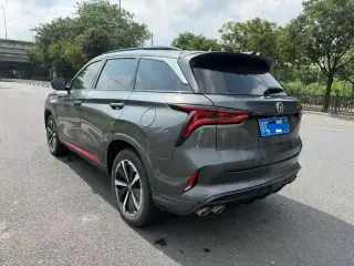 Changan CS75 Plus 2020 gris de trois quarts arrière — véhicule importé de Chine par Chine Direct Auto