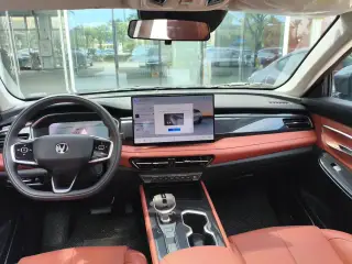 Changan CS75 PRO 2026 gris poste de conduite — véhicule importé de Chine par Chine Direct Auto