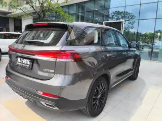 Changan CS75 PRO 2026 gris de trois quarts arrière — véhicule importé de Chine par Chine Direct Auto