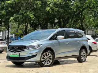 Geely Jiaji PHEV 2021 gris de trois quarts avant — véhicule importé de Chine par Chine Direct Auto
