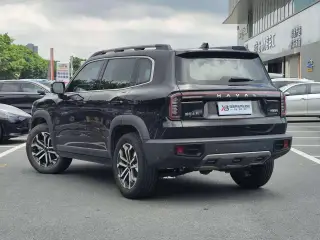 Haval Big Dog 2024 noir de trois quarts arrière — véhicule importé de Chine par Chine Direct Auto