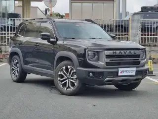 Haval Big Dog 2024 noir de trois quarts avant — véhicule importé de Chine par Chine Direct Auto