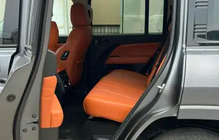 Haval H9 2024 gris sièges arrière en cuir orange — véhicule importé de Chine par Chine Direct Auto