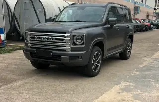 Haval H9 2024 gris de trois quarts avant — véhicule importé de Chine par Chine Direct Auto