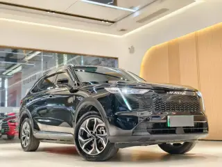 Haval Xiaolong MAX 2023 noir de trois quarts avant — véhicule importé de Chine par Chine Direct Auto