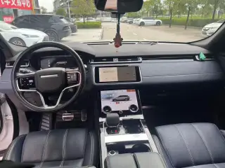 Range Rover Velar 2023 blanc poste de conduite — véhicule importé de Chine par Chine Direct Auto