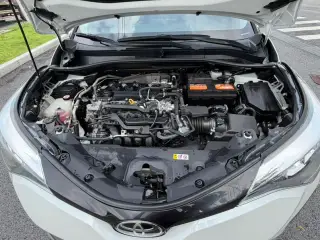 Toyota Izoa 2021 blanc compartiment moteur — véhicule importé de Chine par Chine Direct Auto